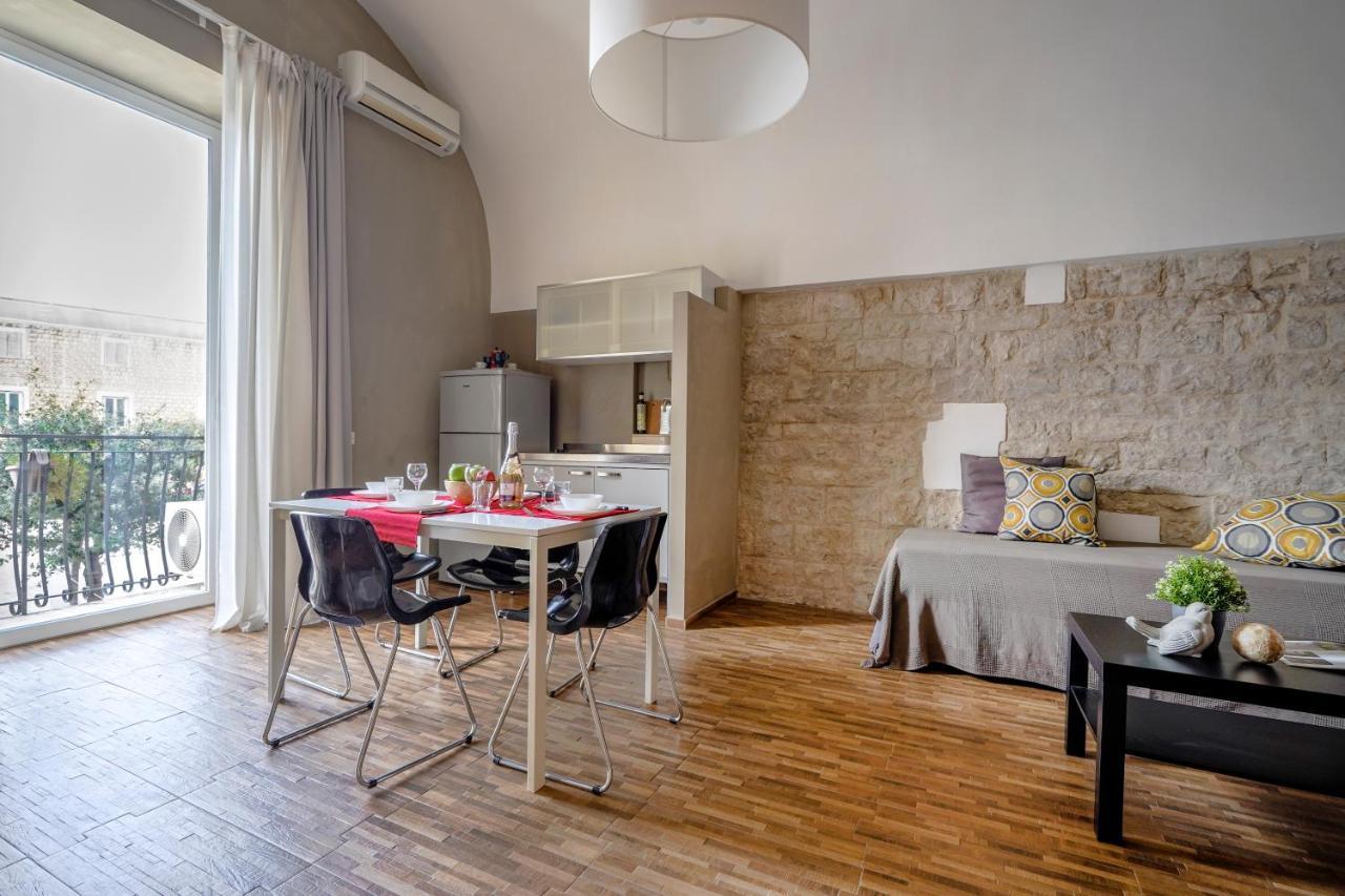 Winnili Apartments Trani Buitenkant foto